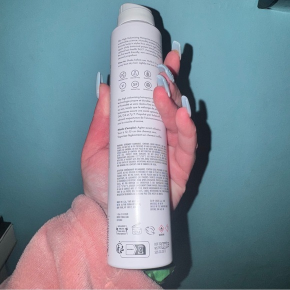 Fekkai volume lock spray - Picture 2 of 3